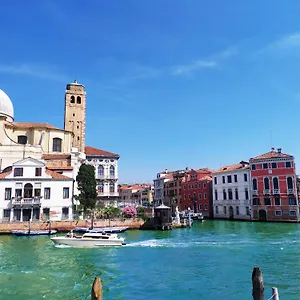 Homestay Zen Grand Canal, Venice